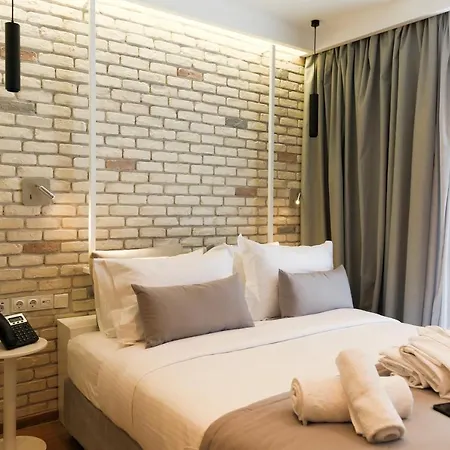 @syngrou Fix Hotel